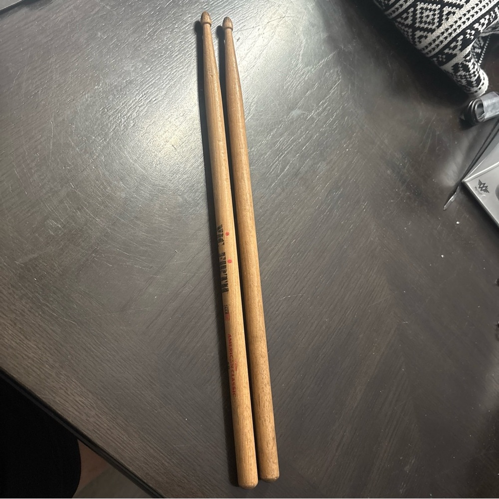 VIC FIRTH DRUM STICKS AMERICAN CLASSIC EXTREME 5B